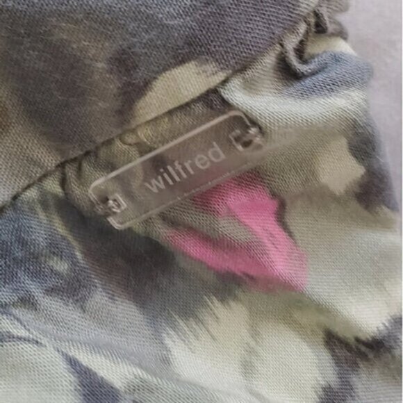 ARITZIA WILFRED- High Waisted Retro Pleated Lounging Shorts [27-28 Waist] - Picture 5 of 15